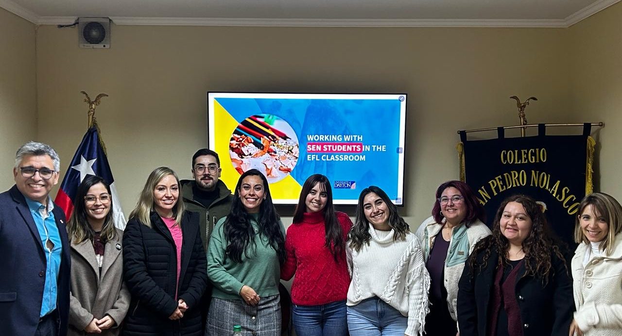 Departamento de Inglés participa en taller de Necesidades Educativas Especiales y la enseñanza del idioma